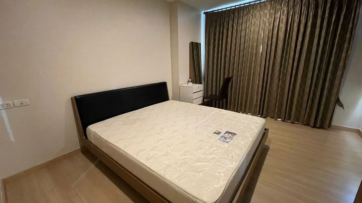 รูป บ้านเดี่ยวหรู พร้อมสวนรอบบ้าน ใกล้สนามบินสุวรรณภูมิ  - รูปที่ 13/16