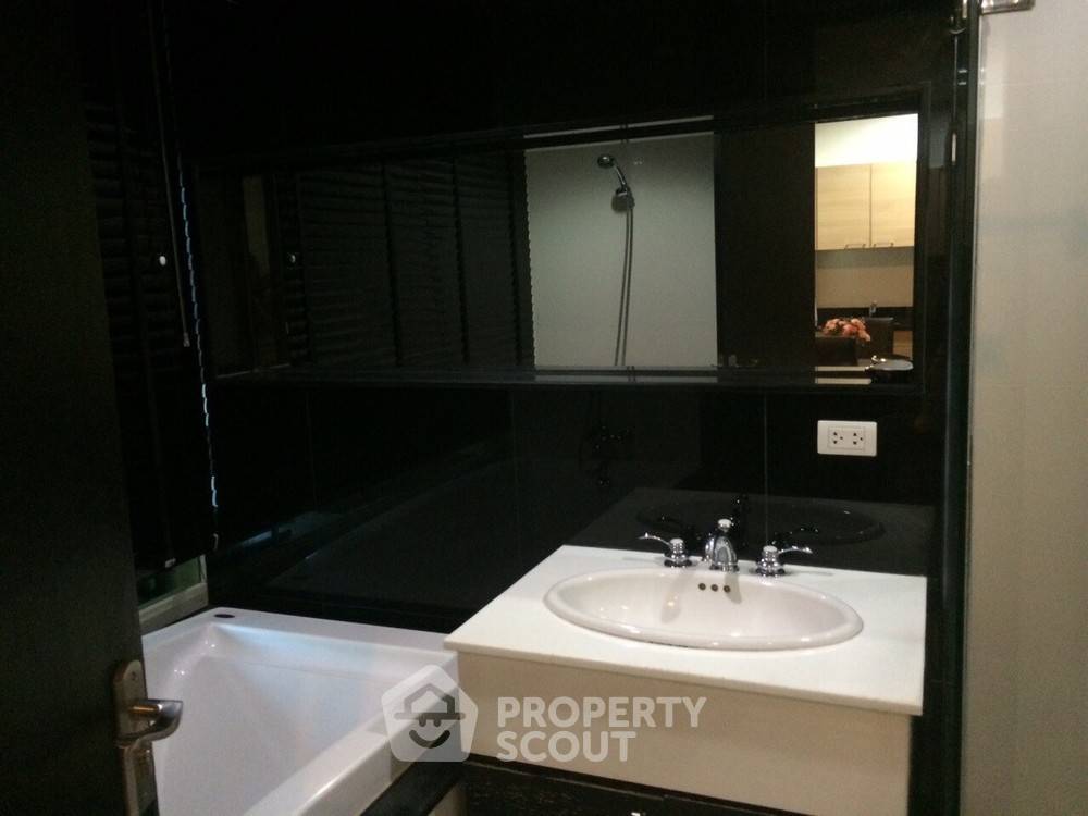 picture 1-BR Condo at The Address Chidlom near BTS Chit Lom (ID 298273) - 6/11