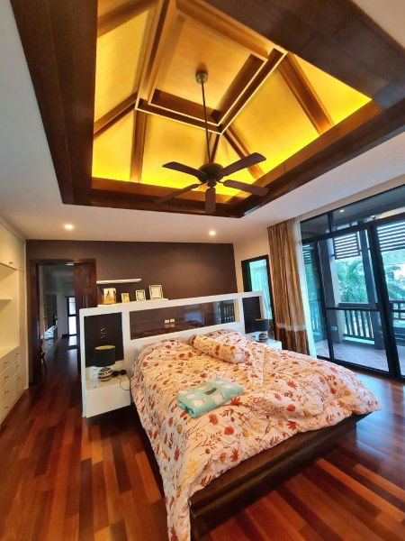 picture Two-storey detached house for sale in Horseshoe Point Village, near the edge of Map Prachan Reservoir, Pattaya, Chonburi - 7/18