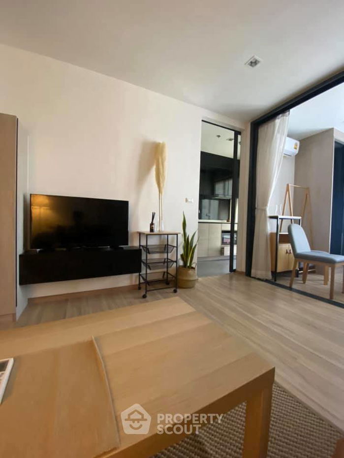 picture 1-BR Condo at The Base Garden Rama 9 near ARL Ramkhamhaeng (ID 375232) - 1/7
