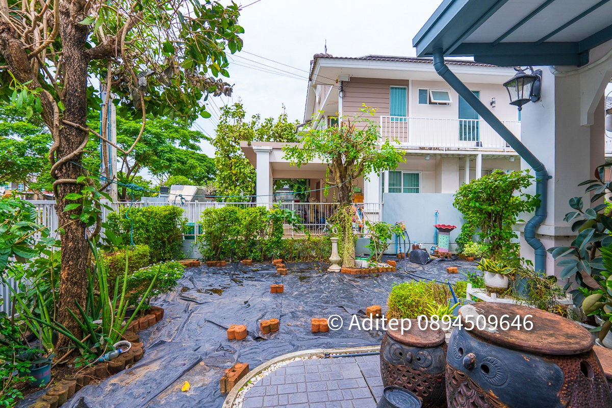 picture Single house for sale, 60 sq m, Pruklada Wongwaen-Hathai Rat, 3 bedrooms, 3 bathrooms, front of house facing the garden - 10/29