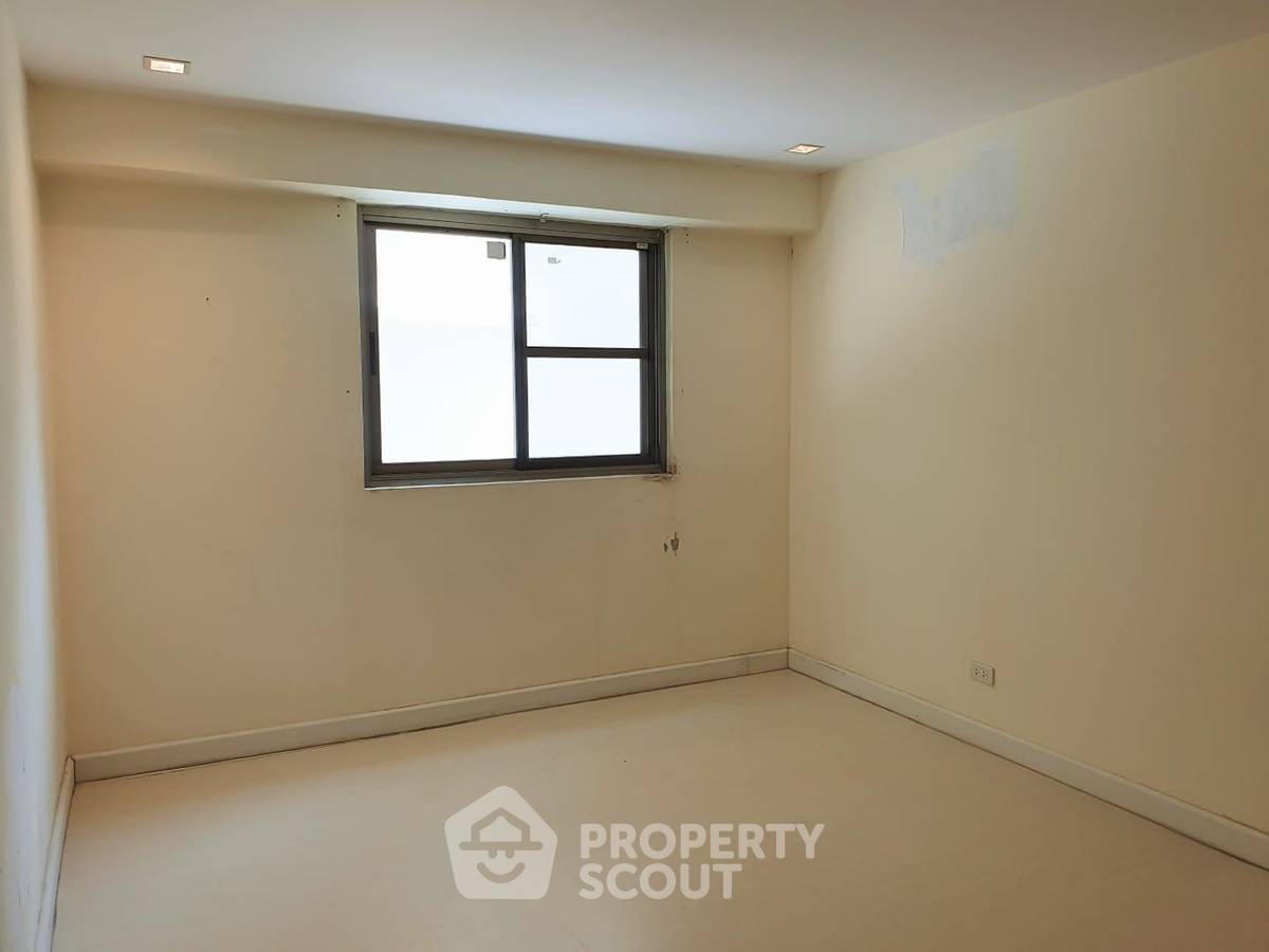 picture 3-BR Condo at Royal Castle Sukhumvit near BTS Phrom Phong (ID 892718) - 9/19