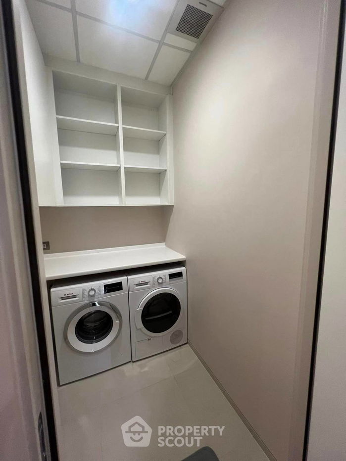 picture 2-BR Condo at The Residences At Sindhorn Kempinski Hotel Bangkok near BTS Ratchadamri (ID 1531128) - 7/9