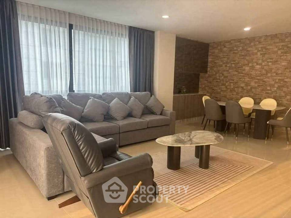 picture 2-BR Condo at Gardenia Pattaya close to Pattaya (ID 2285494) - 3/14