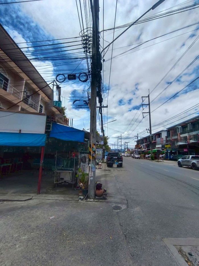 picture 3-storey commercial building for sale in front of Bueng Village Project, Nong Prue Community, Sriracha - 6/14