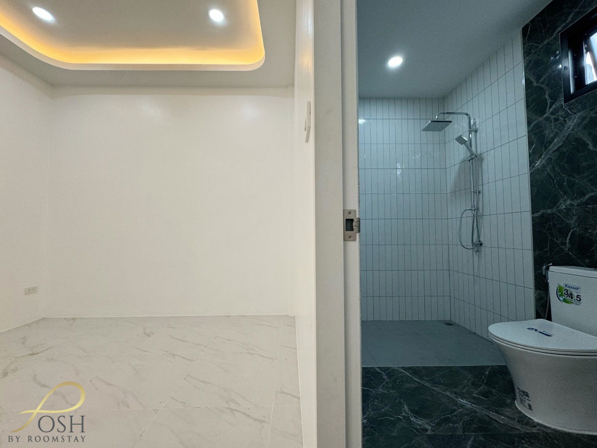 picture Thinnawut 3 Village, Wichit–Chalong Area Convenient location near Khwang Road (opposite We Café), - 22/28