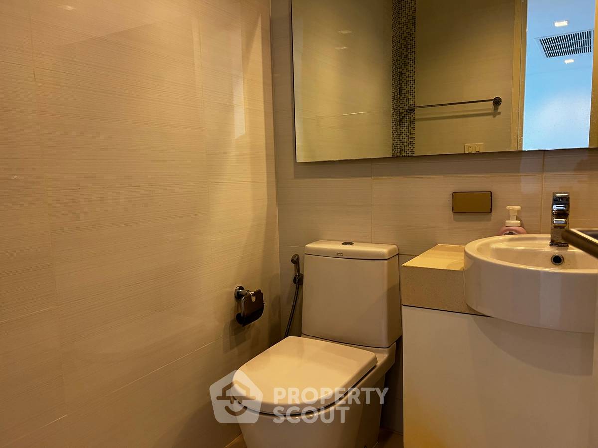 picture 2-BR Condo at Nara 9 By Eastern Star near BTS Chong Nonsi (ID 681749) - 10/12