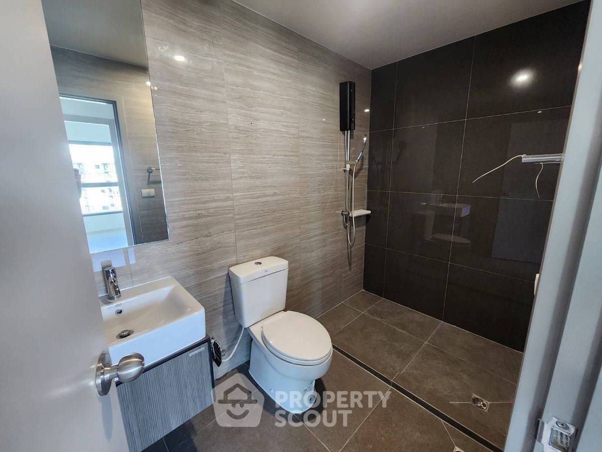 picture 2-BR Condo at The Parkland Charan - Pinklao near MRT Bang Yi Khan (ID 2295180) - 5/6