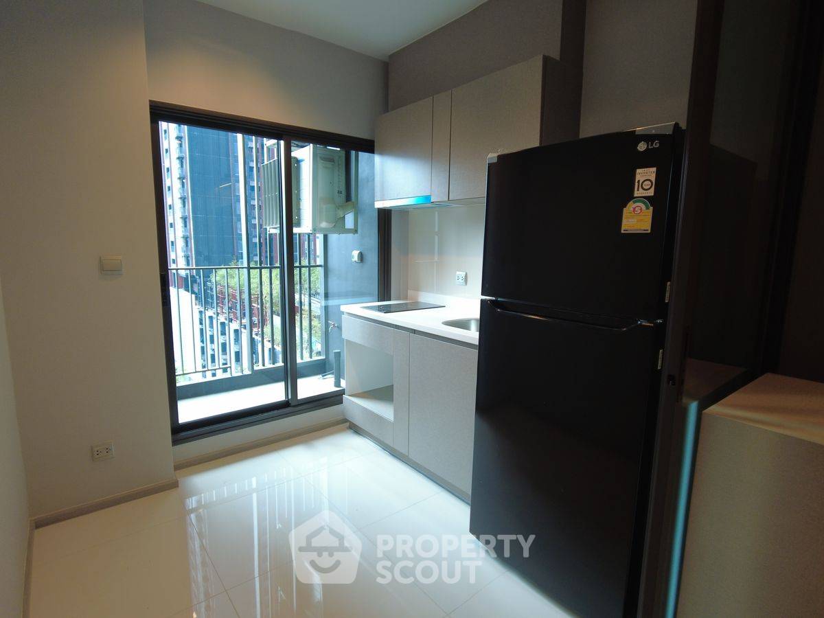 picture 1-BR Condo at Life Asoke - Rama 9 near MRT Phra Ram 9 (ID 2094542) - 4/9