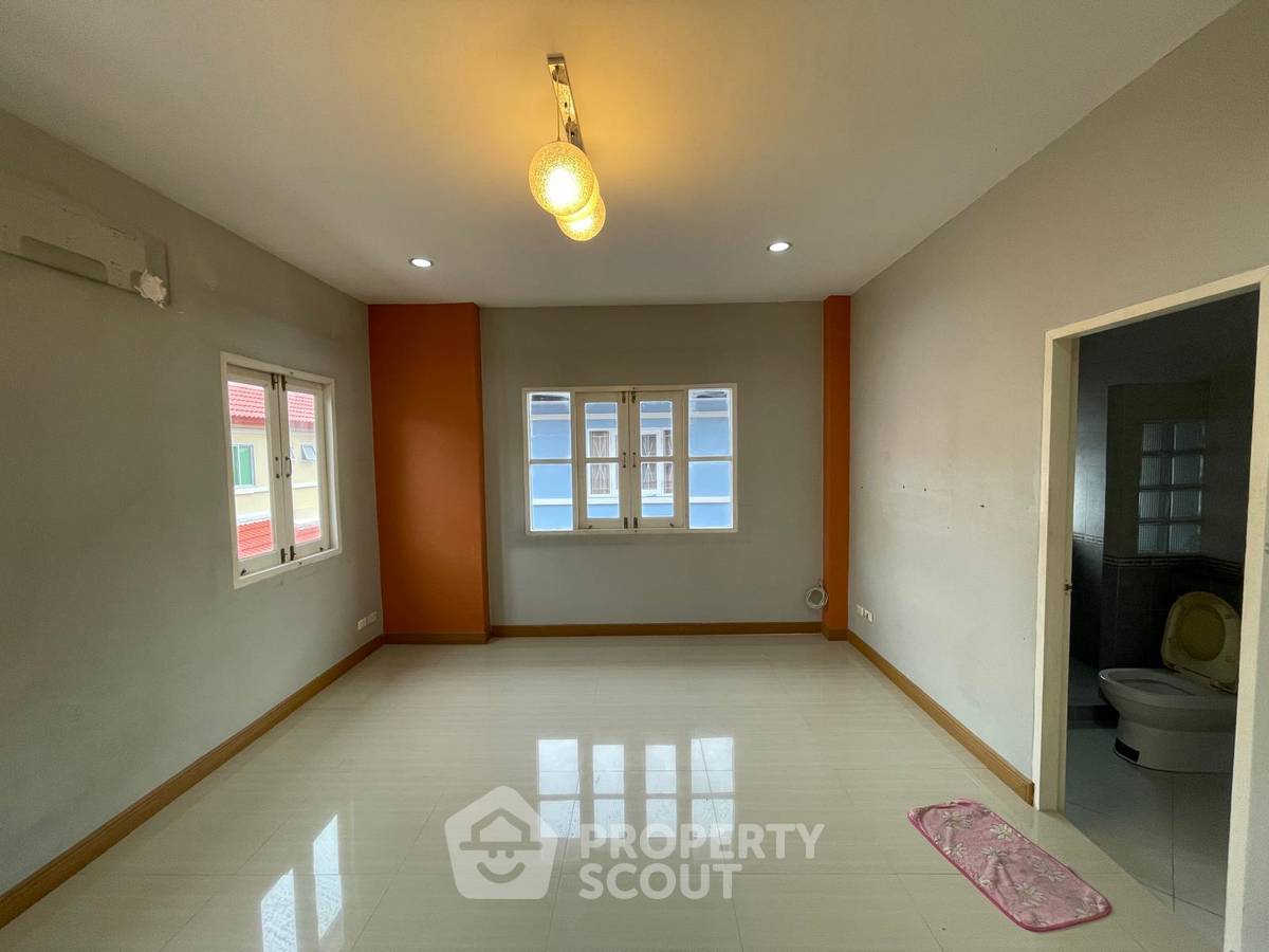 รูป บ้าน 4-ห้องนอน ที่ บ้านเปี่ยมภิรมย์ ใน สะพานสูง (ID 2095174) - รูปที่ 8/36