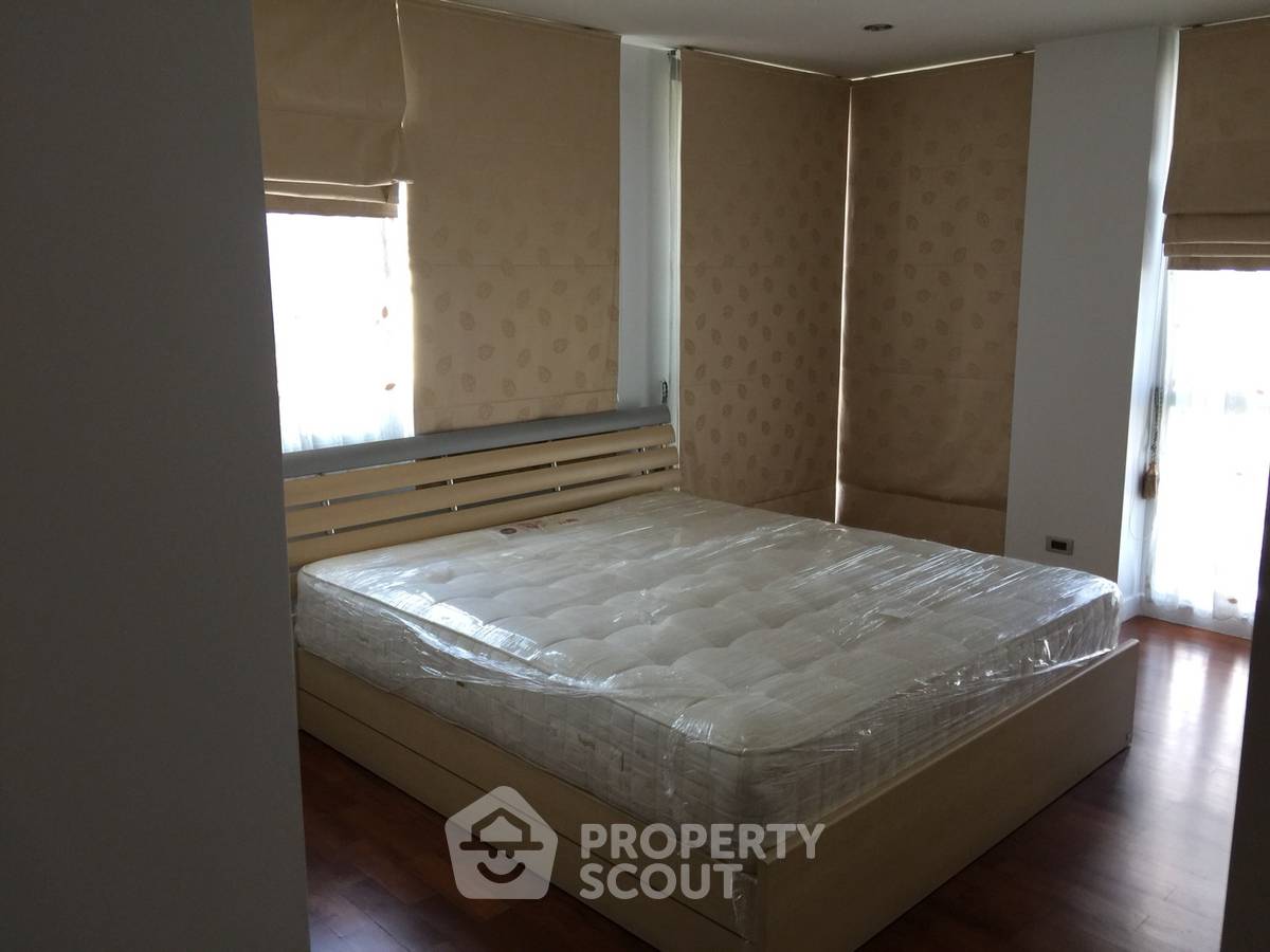 รูป คอนโด 3-ห้องนอน ที่ บ้านสิริ สีลม คอนโดมิเนียม ใกล้ BTS สุรศักดิ์ (ID 882369) - รูปที่ 8/12
