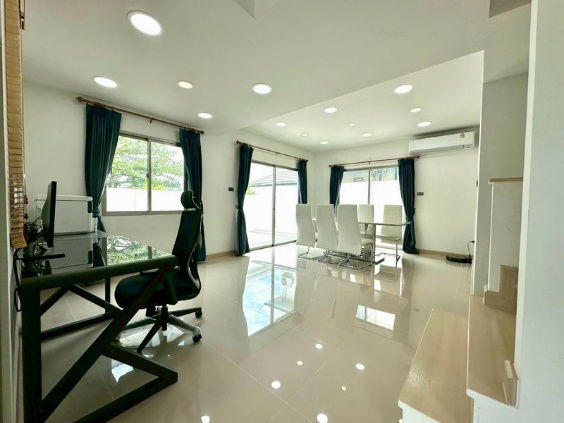 picture For rent Grand Valley Project: Bangsaen - Liang Nong Mon: 4 bedrooms, 3 bathrooms, house near the garden - 6/20
