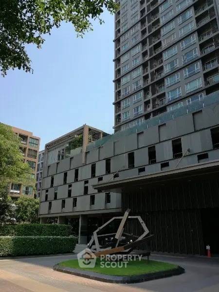 picture 2-BR Condo at Hive Taksin near BTS Wongwian Yai (ID 2279065) - 13/16