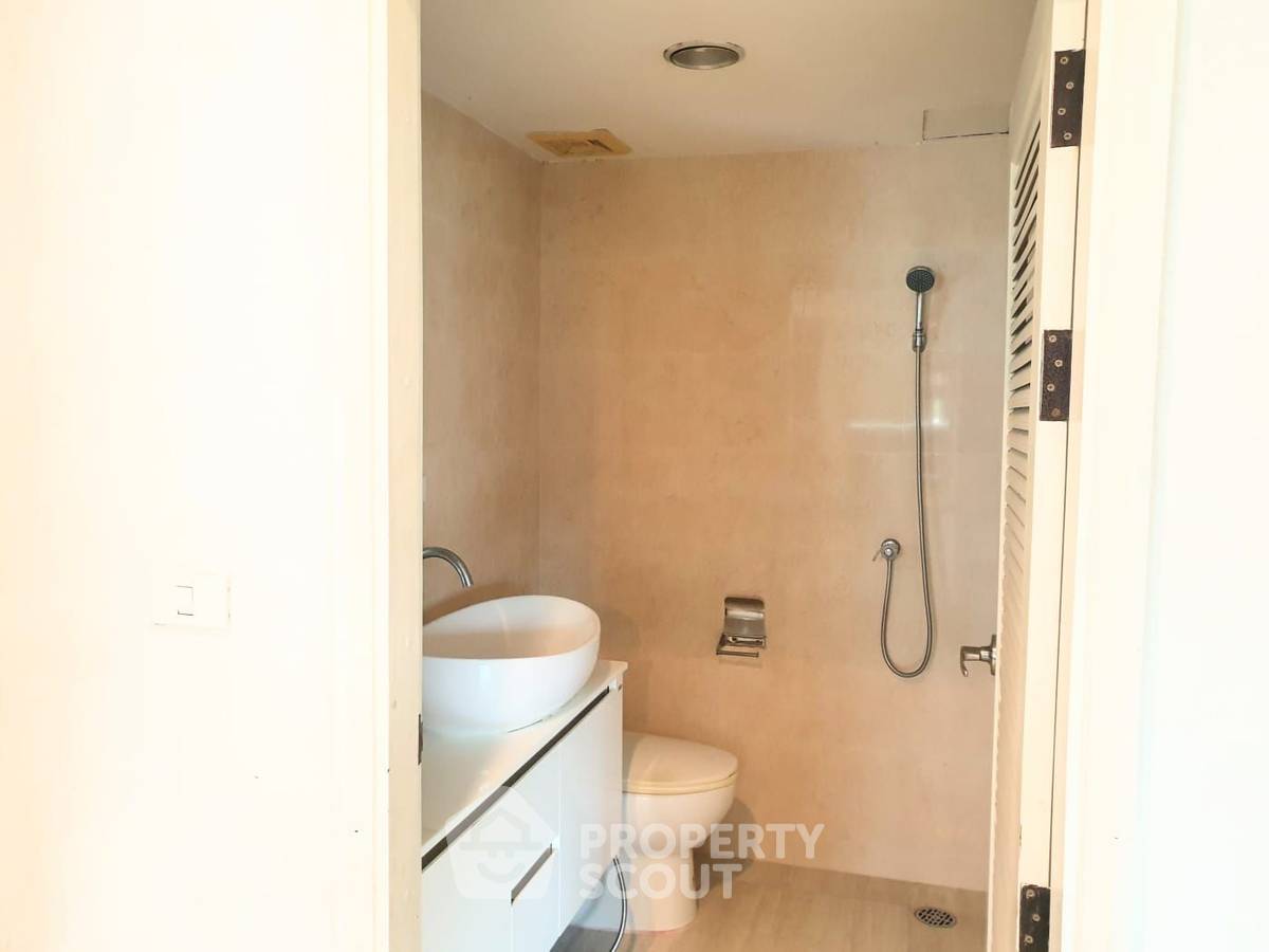 picture 3-BR Condo at Royal Castle Sukhumvit near BTS Phrom Phong (ID 892718) - 17/19