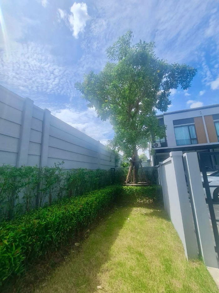 picture PLENO Sukumvit_Bangna 2 for rent new house just fresh with such a nice decorations and full furnitures easy to go in pleasure location  - 2/18
