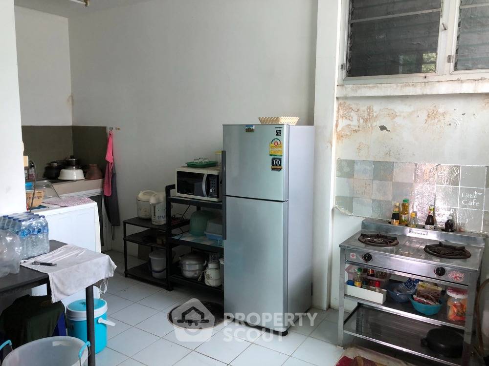 picture 3-BR Townhouse in Khlong Kum (ID 2035706) - 8/19