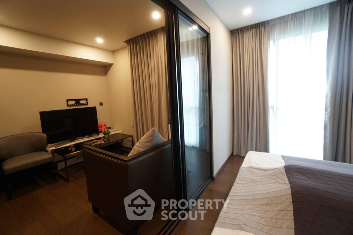 picture 1-BR Condo at Na Vara Residence near BTS Chit Lom (ID 60235) - 7/12