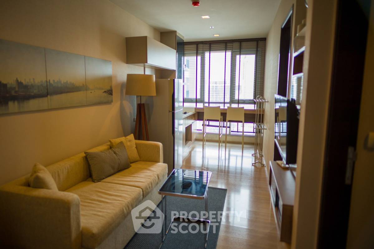 รูป คอนโด 1-ห้องนอน ที่ ริธึ่ม สาทร ใกล้ BTS สะพานตากสิน (ID 1176884) - รูปที่ 1/9