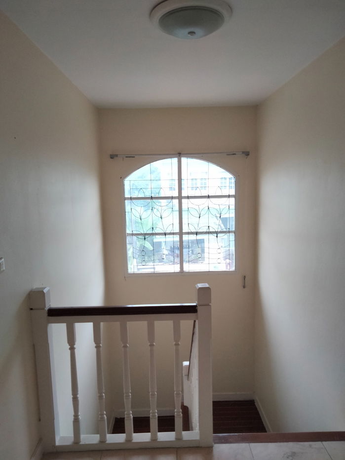picture Secondhand House for sales. Great location. Reasonable Price. - 15/15