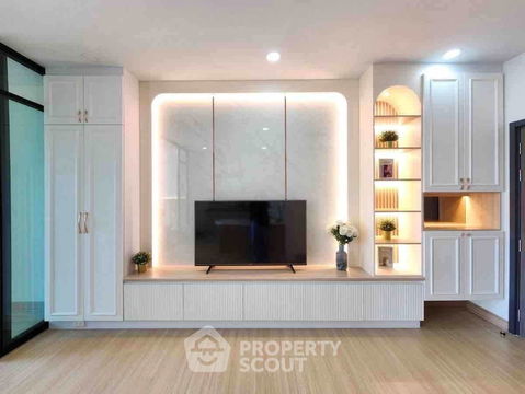 1-BR Condo at Supalai Loft Prajadhipok-Wongwian Yai near BTS Wongwian Yai (ID 2293640)