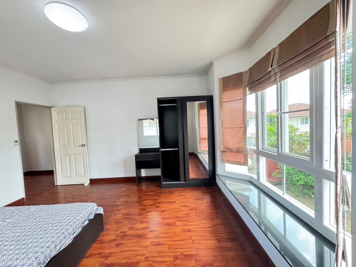 picture House for RENT! ** Corner Unit ** Close to Town near Shopping mall, Market, International School and etc. - 18/22