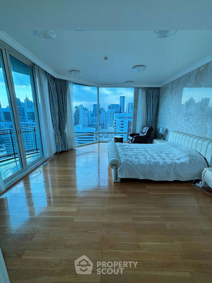 picture 4 Bedroom Penthouse at Royce Private Residences (ID 1404323) - 20/26