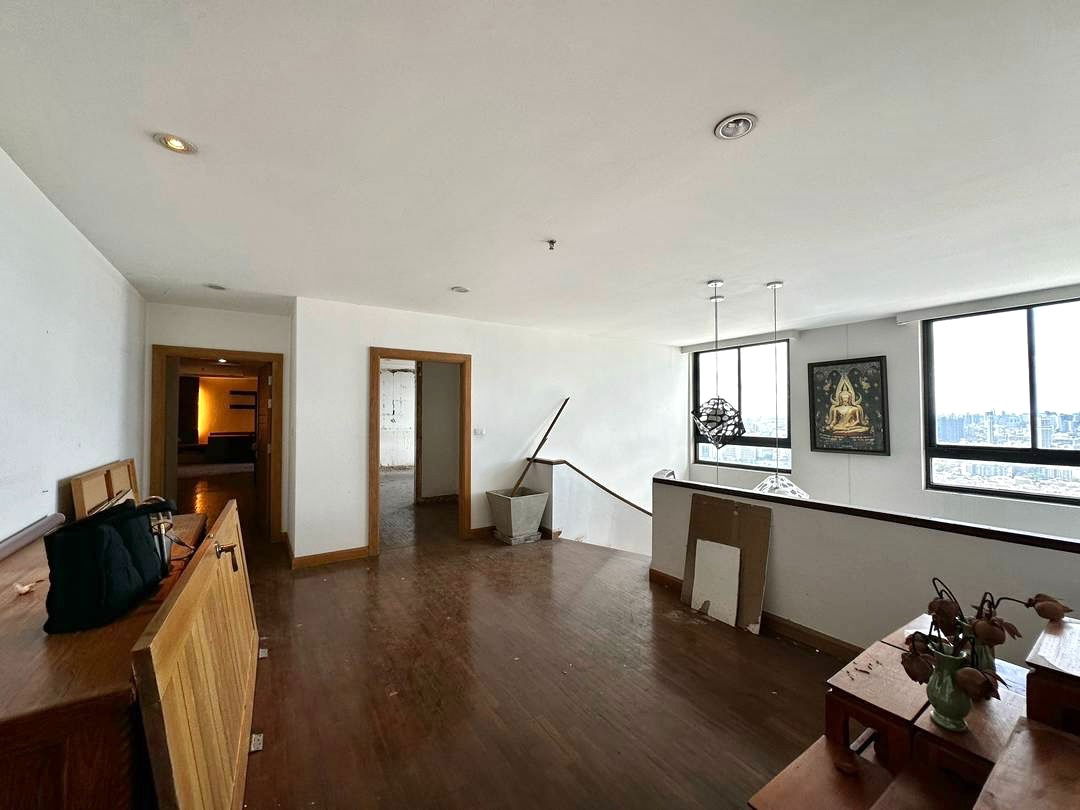 picture Duplex Suite at Elephant Tower – Best price on the market! Spacious 345.23 sq.m., solid structure, and high privacy. - 7/14