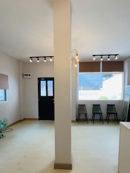 picture Newly built house for rent in the heart of Sathorn, on 38 sq m of land, near BTS Surasak. - 2/17