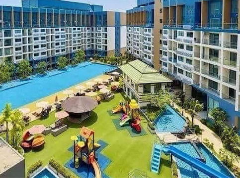 LAGUNA BEACH RESORT 2  CONDO  Location: Thappasit soi 17