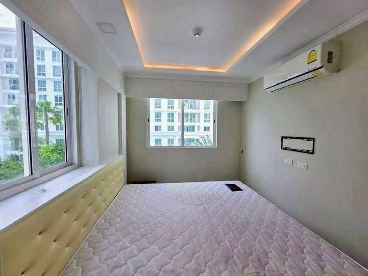 picture THE ORIENT RESORT & SPA CONDO  City view and Pool view - 26/34
