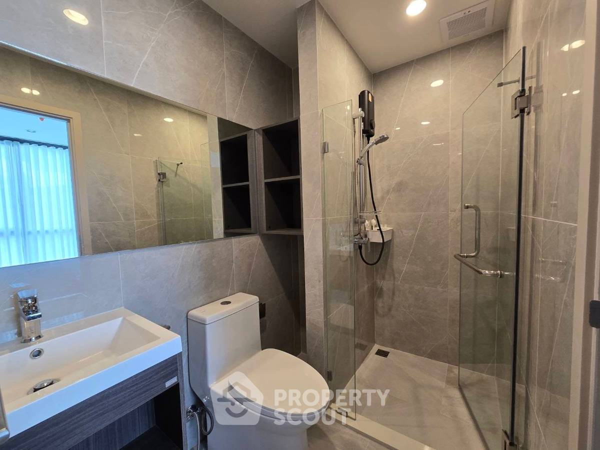 picture 1-BR Condo at Nue District R9 near MRT Phra Ram 9 (ID 2298116) - 8/12