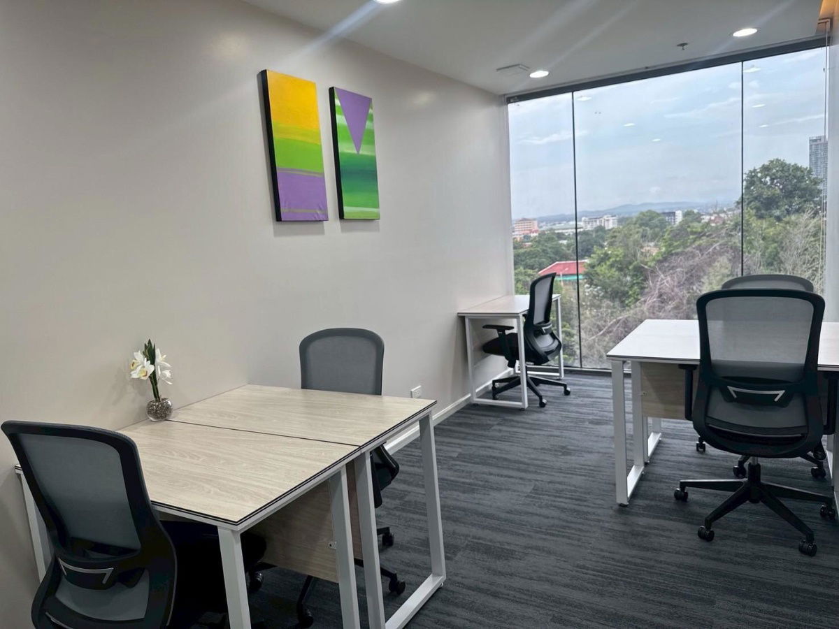 picture Newly Serviced offices for rent at Brighton Grand Pattaya, strategically located in Chonburi’s key economic zone. Flexible short-term leases. - 24/32
