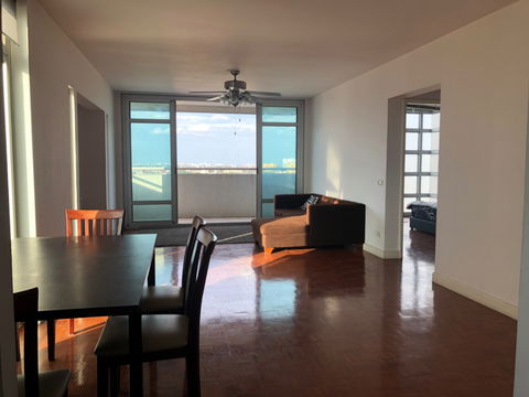 (For Sale) Lake view condo Muangthong Thani