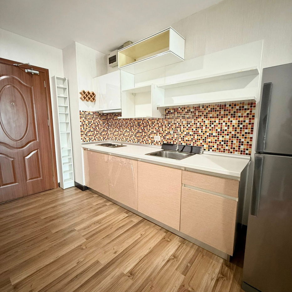 picture For Rent  Akesin Place  11,000 - 9/14