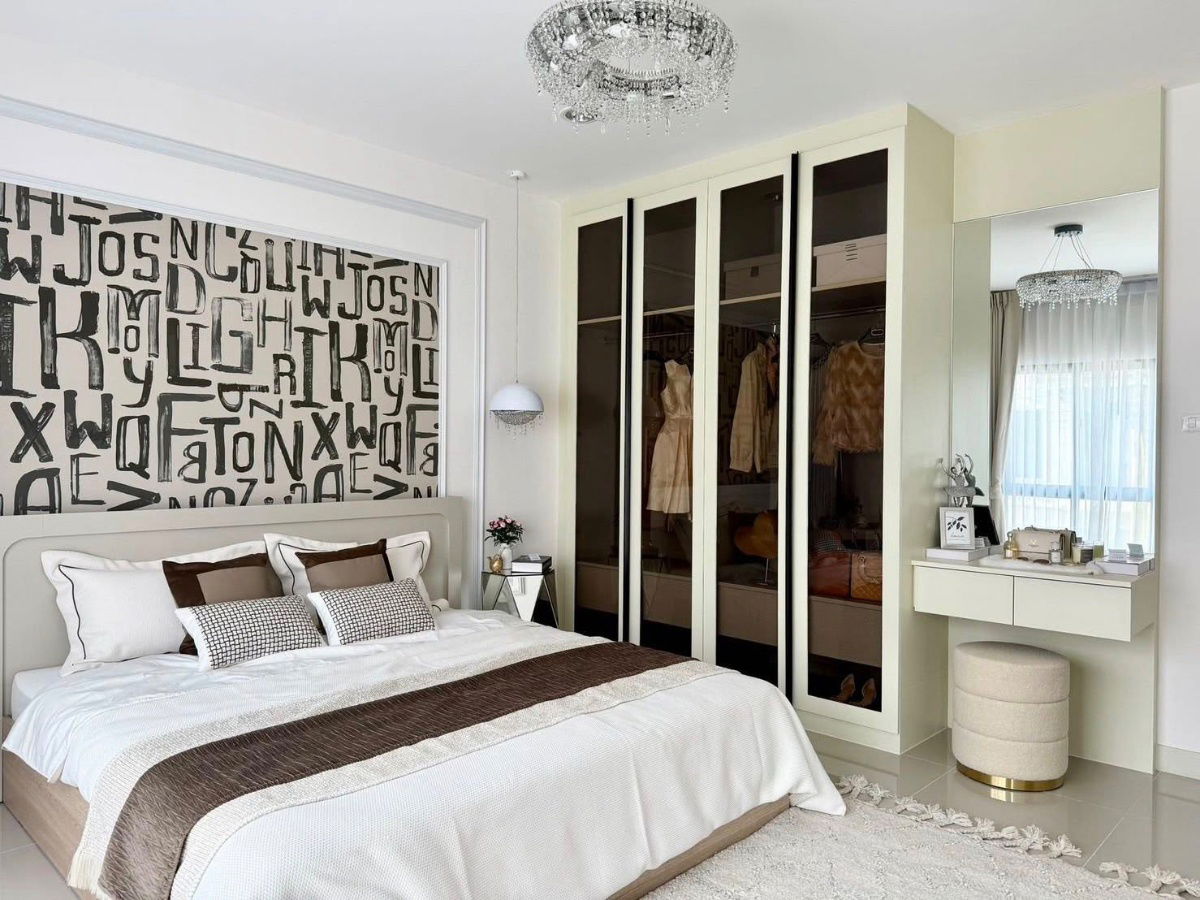 picture Sansiri – Houses and Townhomes in the Heart of Pattaya  Starting Price: 2.4 – 4 Million Baht  Property Features - 8/9