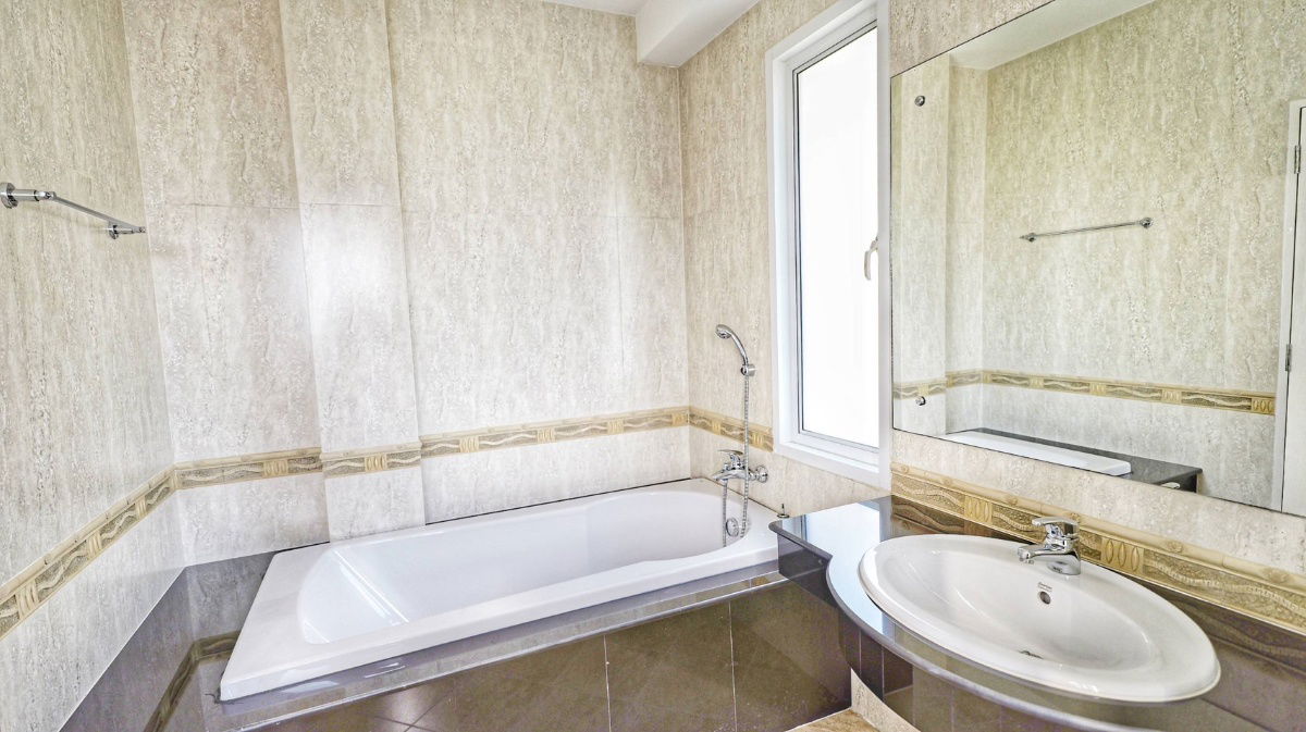 picture For sale: single house 80.5 square wah, Blue Lagoon 1 housing estate. - 18/19