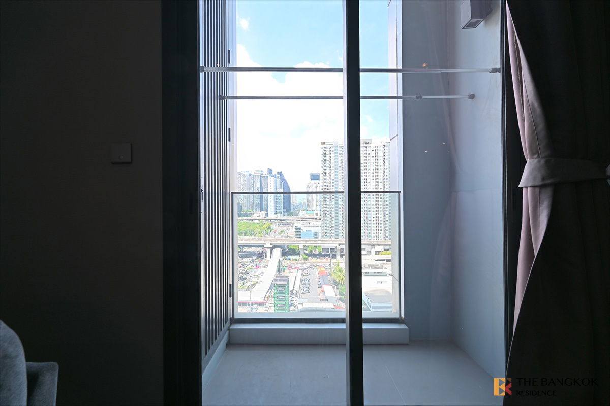 picture 💎Luxury unit, Prime Investment  The Esse at Singha Complex Near ARL Makkasan - 9/13