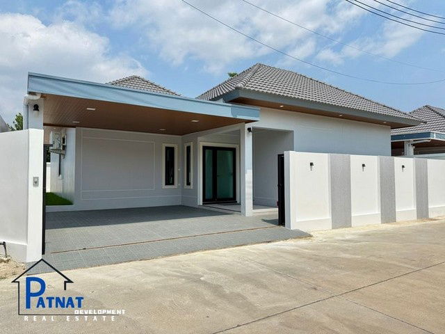 รูป ขายบ้านเดี่ยวสร้างใหม่ พร้อมสระว่ายน้ำส่วนตัว ห้วยใหญ่-พัทยา (ใกล้วัดห้วยใหญ่) - รูปที่ 1/15