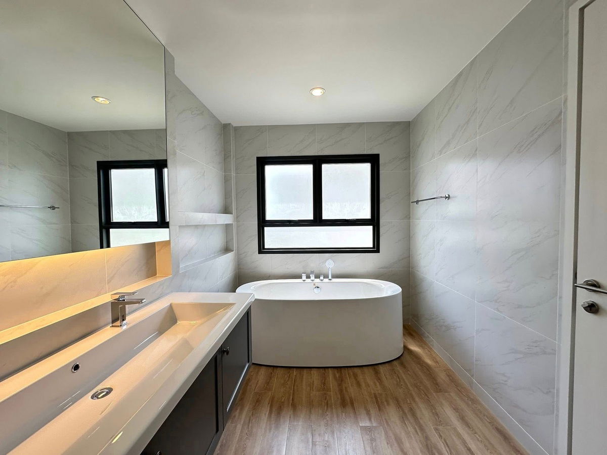 picture For rent Setthasiri Bangna KM.10  - 10/10