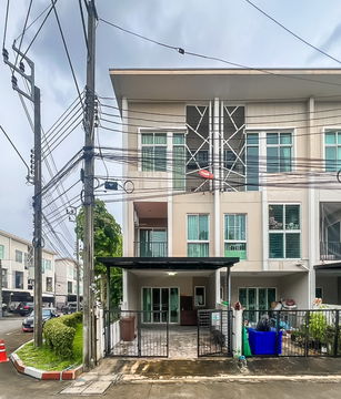 ขายด่วน 📍 ทาวน์โฮม3ชั้น หมู่บ้านซิกเนเจอร์ รามอินทรา109 ต้นโครงการหลังมุม พร้อมอยู่ เพียง 3.35 ล้าน