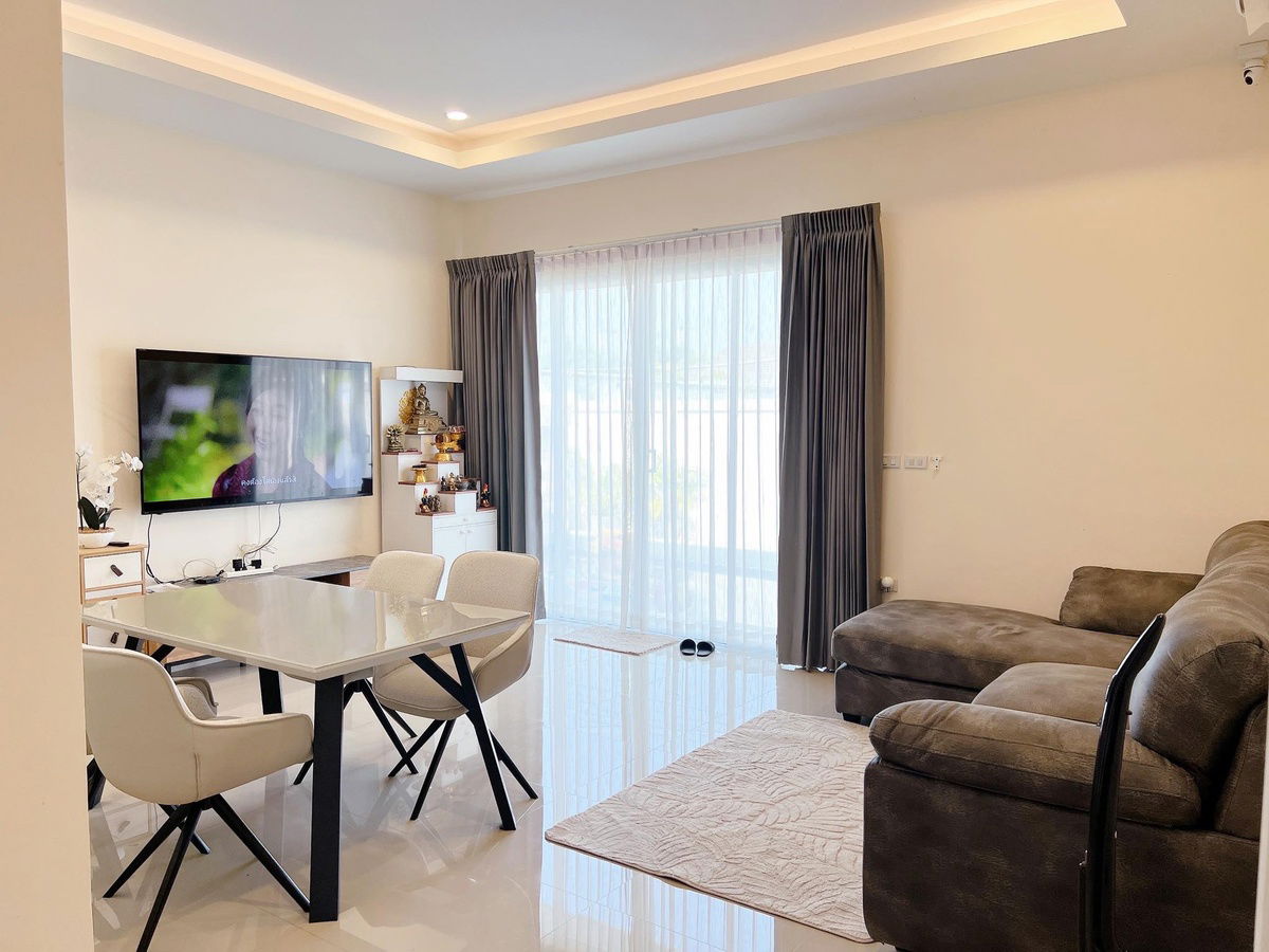 picture Pool Villa for Rent – Huay Yai  Rental Rates  Monthly: 48,000 THB (6-month contract)  Yearly: 45,000 THB (12-month contract),3 Bedrooms / 4 Bathrooms - 4/7