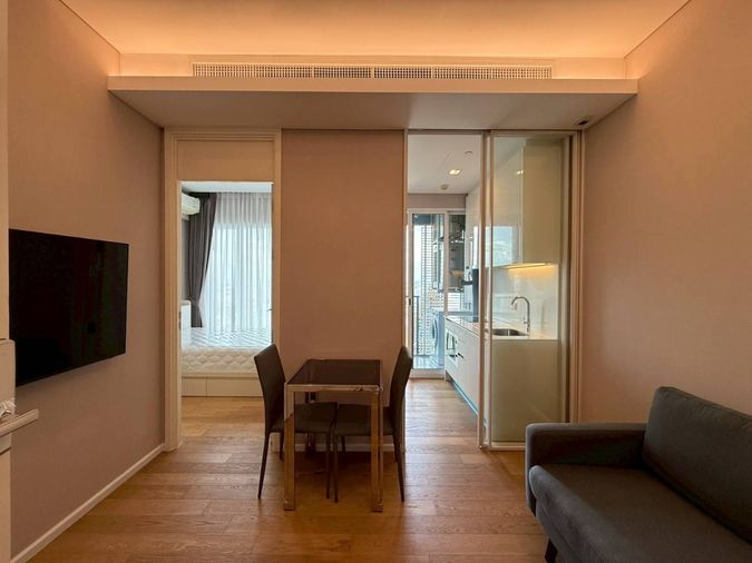  ด่วน! คอนโดหรูใจกลางลาดพร้าว ใกล้ MRT/BTS เพียง 15,000 บาท/เดือน  The Saint Residences – ทำเลทองตรงข้าม Central Ladprao