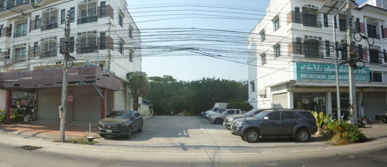 ขาย ที่ดินเปล่า 2-2-33.2 ไร่ ศรีราชา ชลบุรี