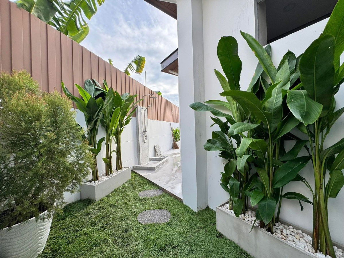 picture New Pool Villa in the Heart of Pattaya, 3 Bedrooms | 4 Bathrooms  Usable area: 216 sq.m. - 9/9