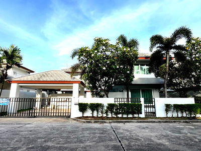 บ้านเดี่ยว ชลบุรี : Seabreeze Pool Villa 32 @SeaBreeze Villa Pattaya พร้อมขายแล้ว! หมู่บ้านติดทะเล – ติดถนนสุขุมวิทพัทยา รีโนเวทใหม่ พร้อมเฟอร์นิเจอร์ครบ