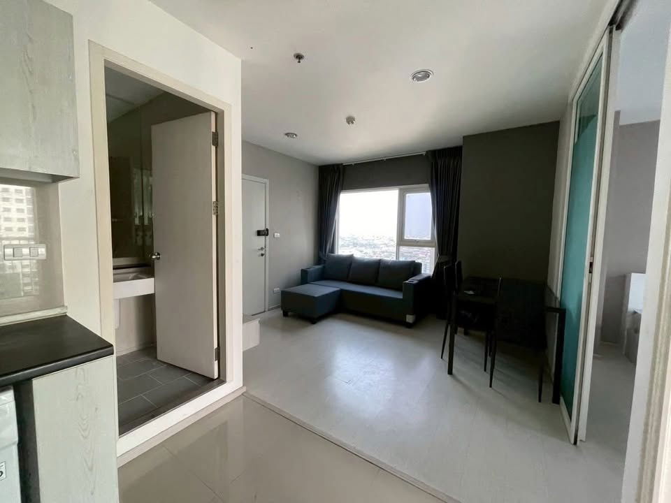 picture Condo for rent: Aspire Erawan Tower B, ready to move in. If interested, contact Line @goodmanpro or call 0999029192. - 4/8