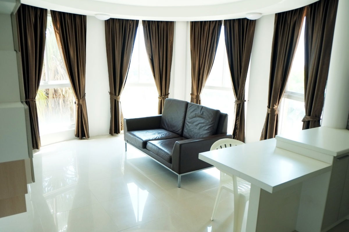 รูป เช่า!!! ฌ็องเซลิเซ่ อเวนิว (กว้างมาก 62 ตร.ม) ใกล้ โรบินสัน ศรีสมาน - รูปที่ 10/15