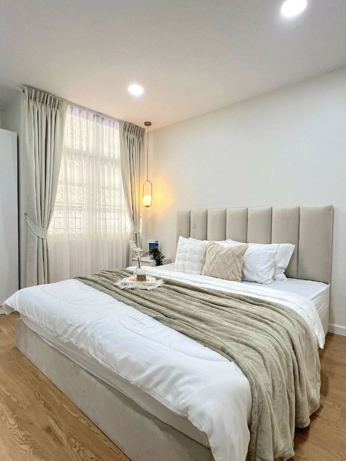 picture Single-storey detached house, Ratchadaniwet Village, Huai Khwang District - 1/16