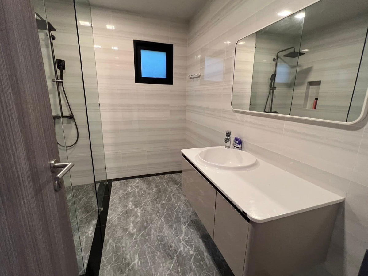 picture For Sale: Pool Villa with Private Swimming Pool  Location: Nong Prue, Pattaya, 2 Bedrooms, 3 Bathrooms  - 4/6