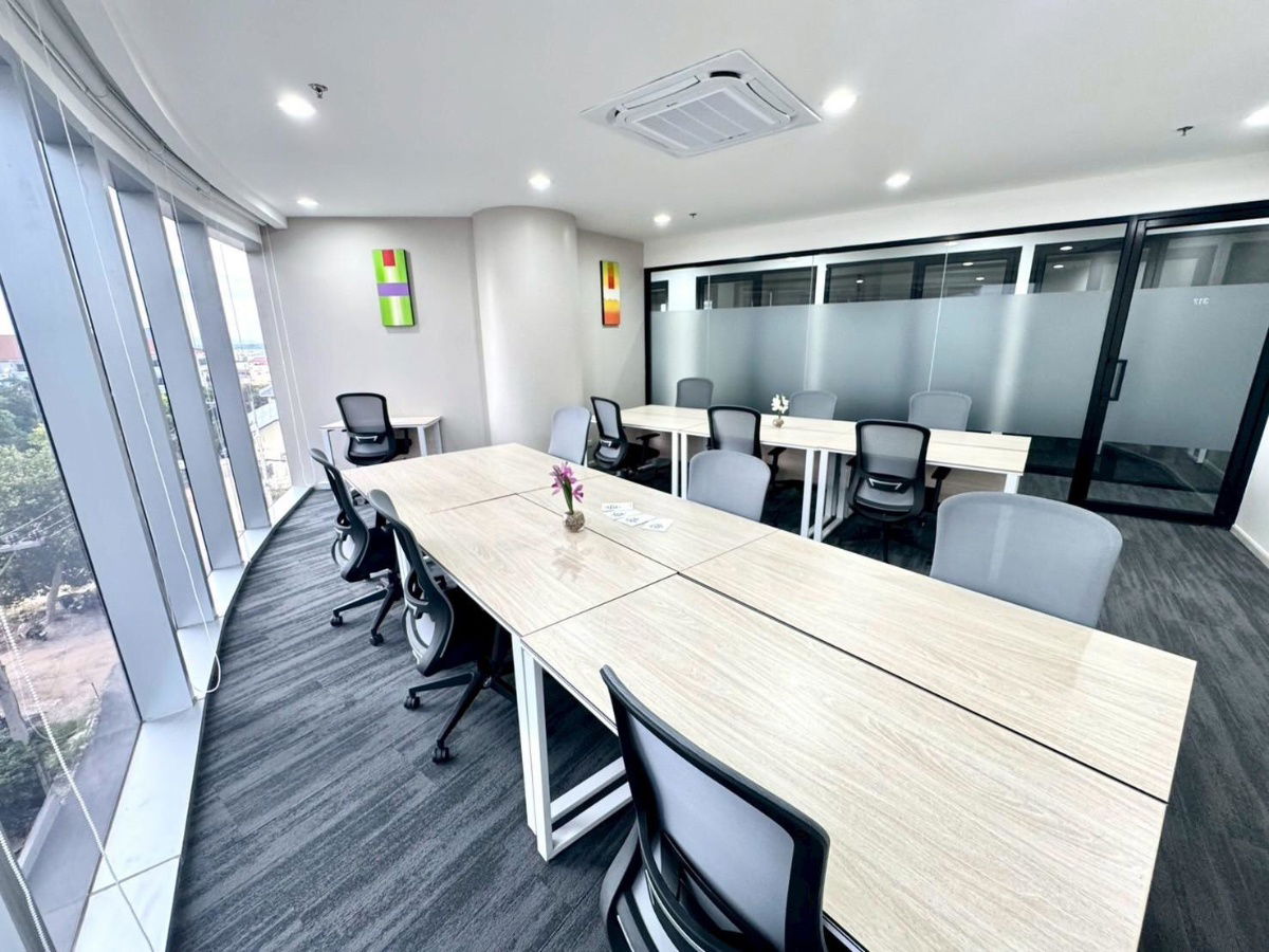 รูป เซอร์วิสออฟฟิศให้เช่าเปิดใหม่! ที่ไบร์ทตัน แกรนด์ พัทยา ตั้งอยู่ในพื้นที่เศรษฐกิจของชลบุรี สามารถเช่าระยะสั้นได้ รองรับทุกความต้องการของธุรกิจคุณ - รูปที่ 25/31
